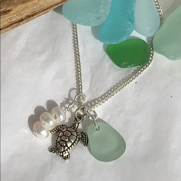 Seafoam SEAGLASS, Charm &Freshwater Pearl Necklace - Picture 2 of 2